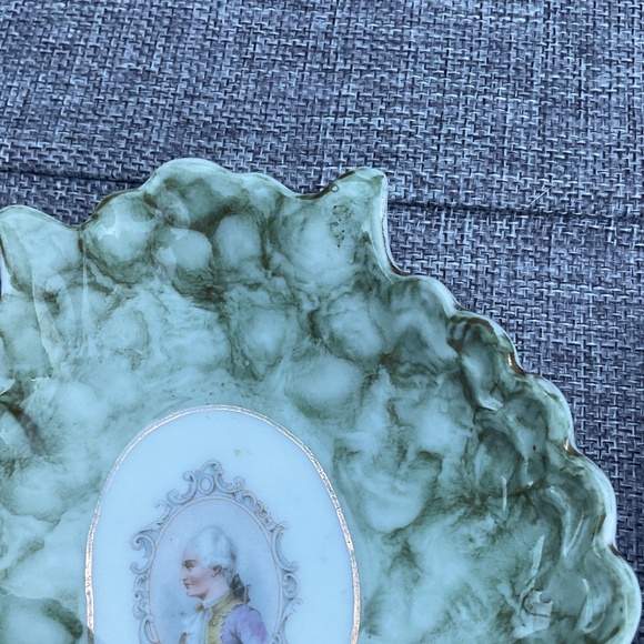 Pair of Antique Trinket Leaf Dishes French Rococo Courting Couple Louis Marie - Picture 9 of 11